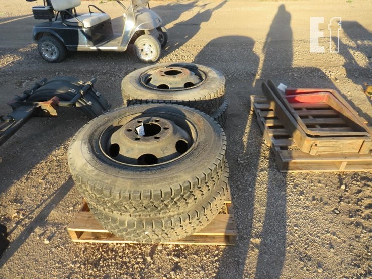 4-rims-and-tires-9r-225-image-1