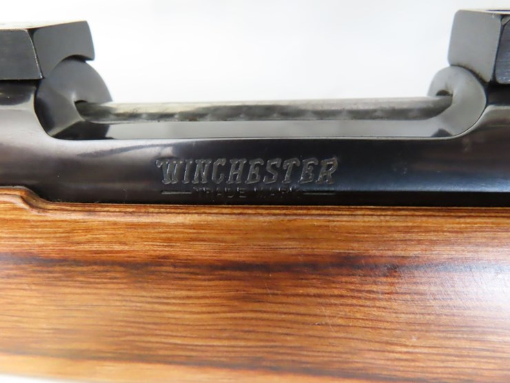 winchester-model-70-feather-weight-sa-.223-rem-bolt-action-rifle-image-3
