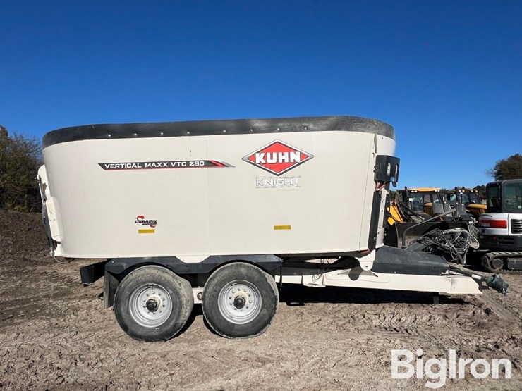 kuhn-knight-vertical-maxx-vtc280-tmr-mixer-wagon-image-4