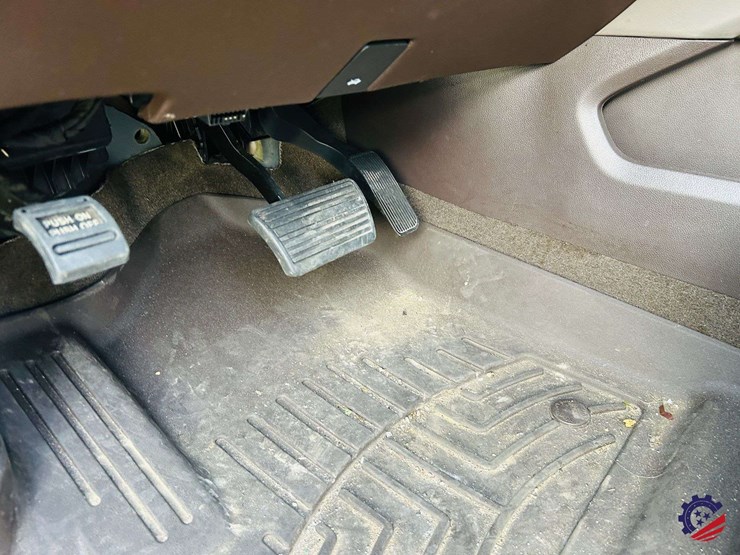 2018-gmc-yukon-denali-image-55