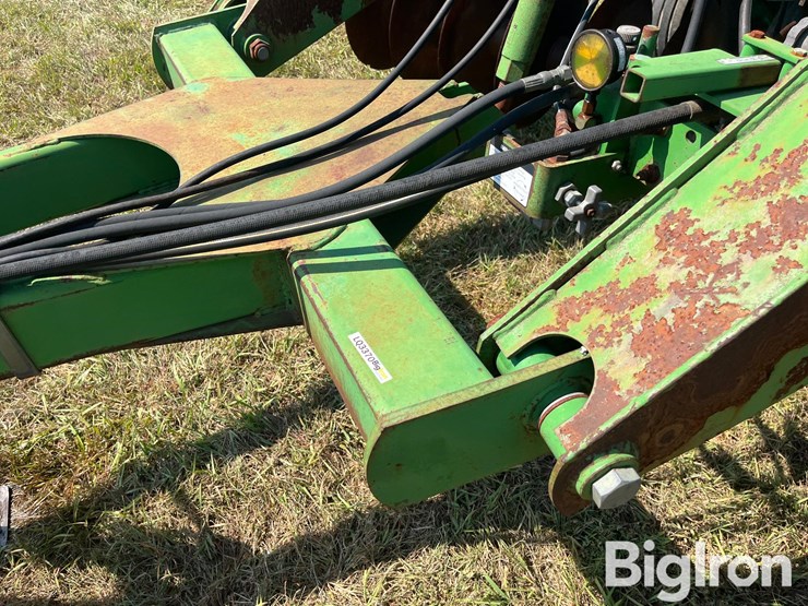 john-deere-630-image-13