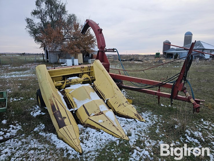 new-holland-890-image-3