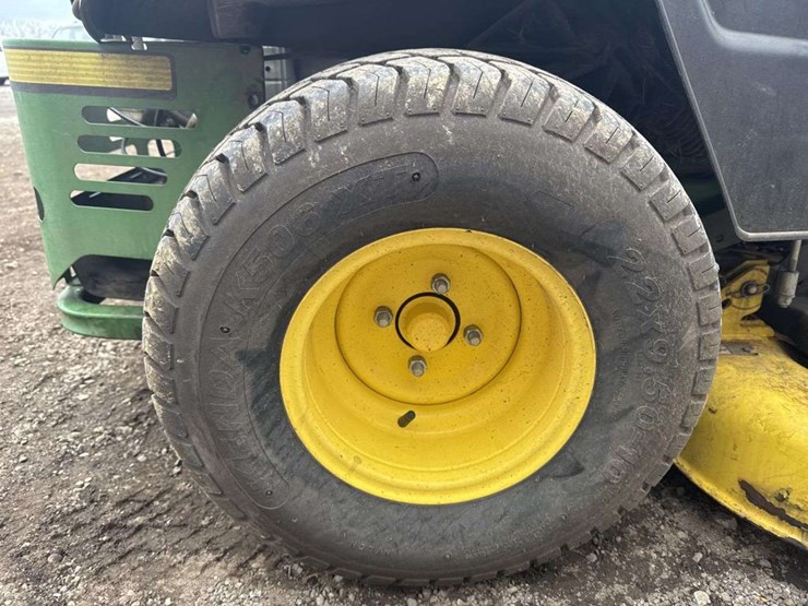 john-deere-m-image-7