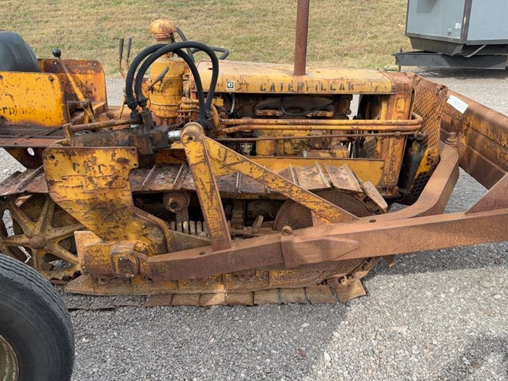 caterpillar-d2-image-4