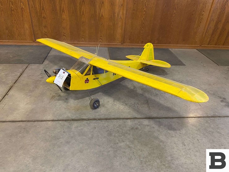 piper-cub-model-airplane-image-1