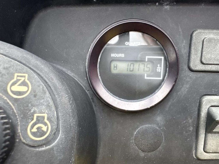 2009-john-deere-gator-image-11