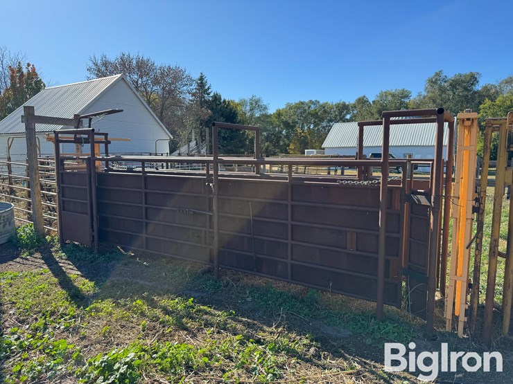 linn-post-&-pipe-lead-up-alley-image-4