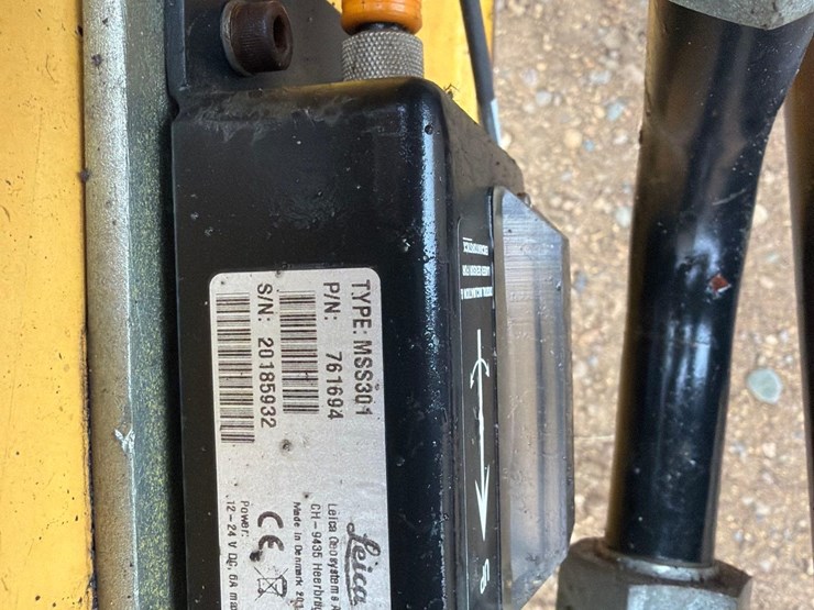 deere-160-lc-image-35