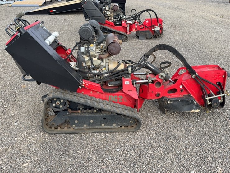 #2055-•-barreto-walk-behind-stump-grinder-image-4