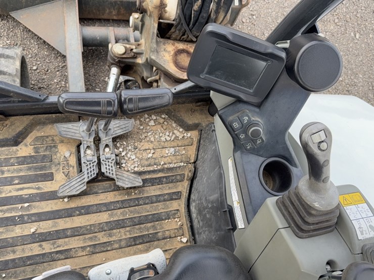 2020-bobcat-e42-image-15