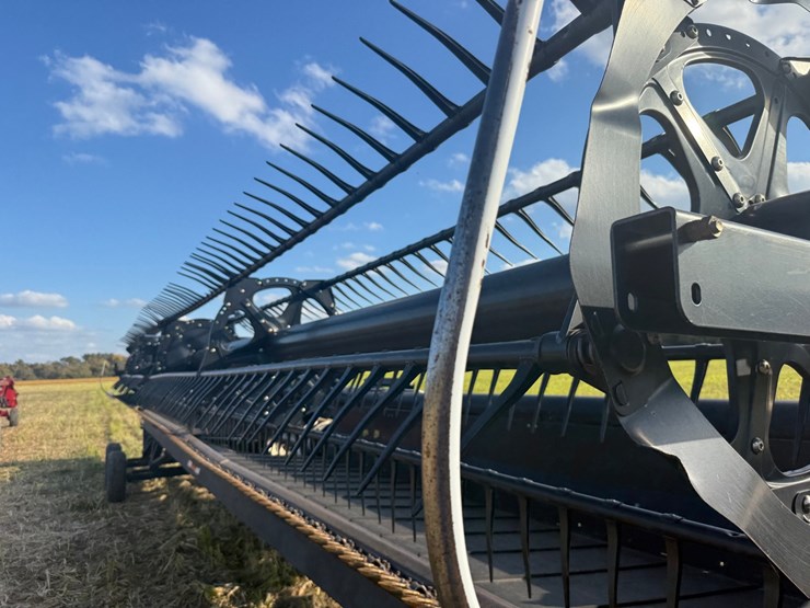 2014-macdon-40-foot-flex-draper-head----header-cart-not-included-image-60