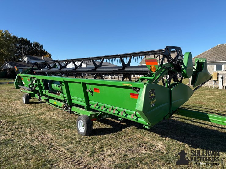 2014-john-deere-630f-image-14