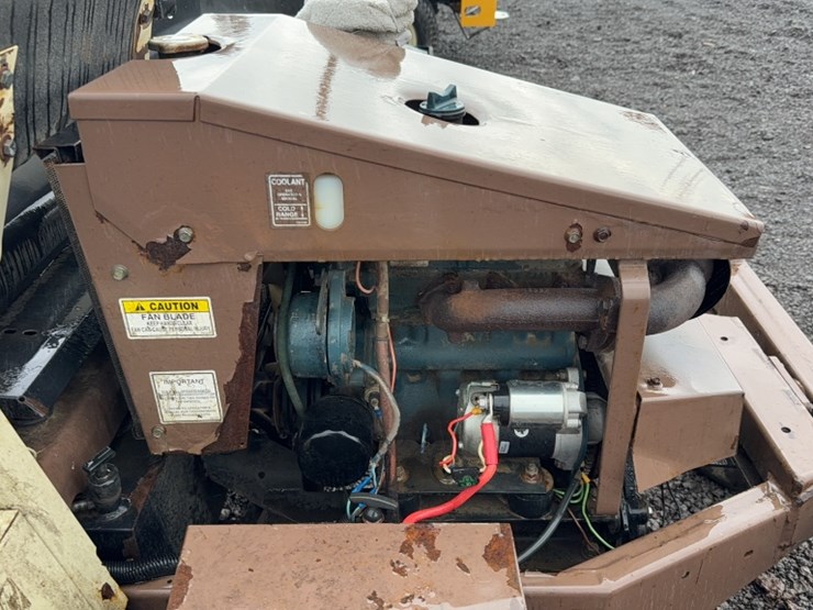 #3098-•-grasshopper-zero-turn-lawn-mower-image-11