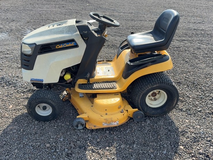 cub-cadet-ltx1050vt-image-8