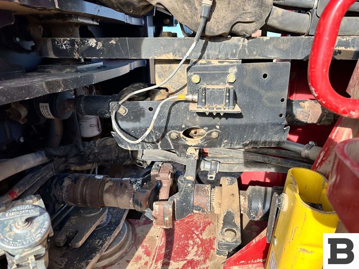 2014-case-ih-370-image-41