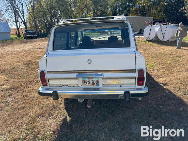 1985-jeep-grand-wagoneer-4x4-suv-image-6