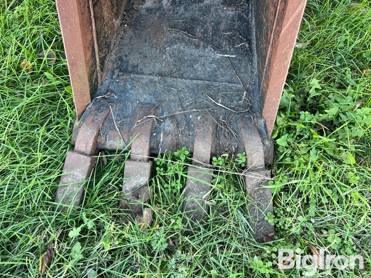 excavator-bucket-image-9