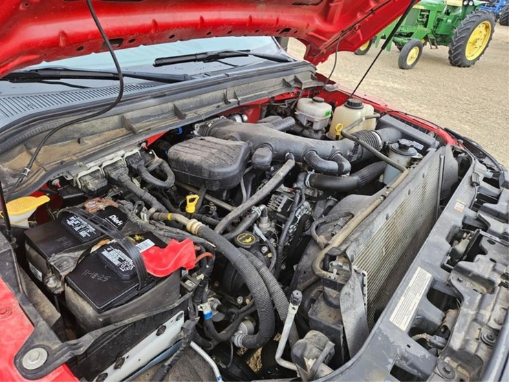 2016-ford-550-image-10