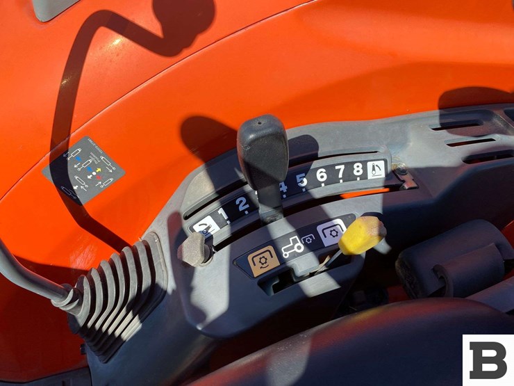 kubota-l4240d-tractor-image-45