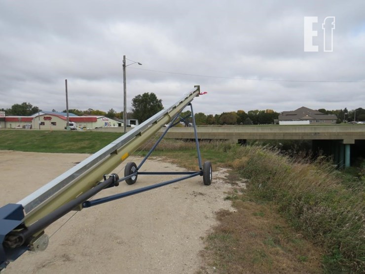 harvest-international-t842-image-5