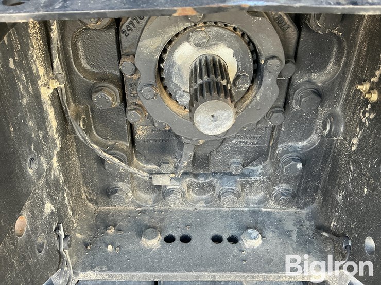 2022-case-ih-magnum-310-image-16