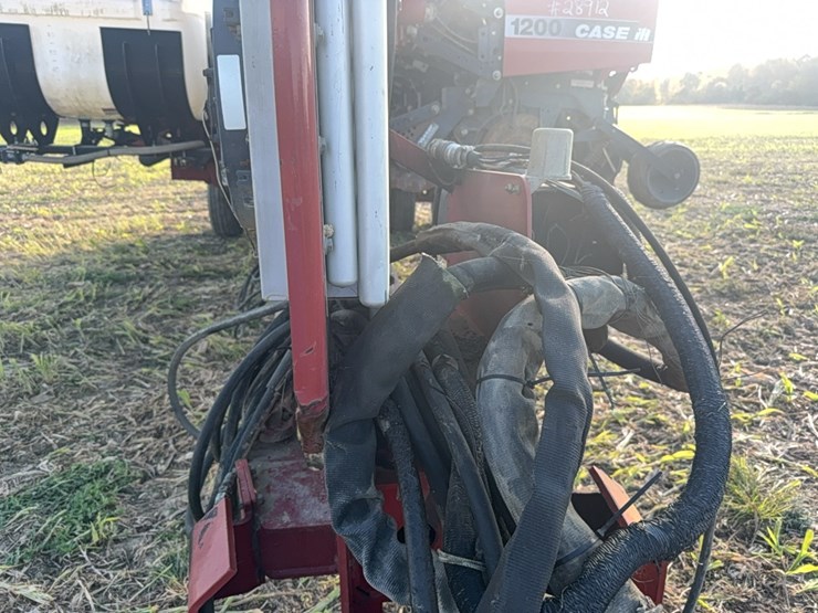 case-ih-1200-image-15