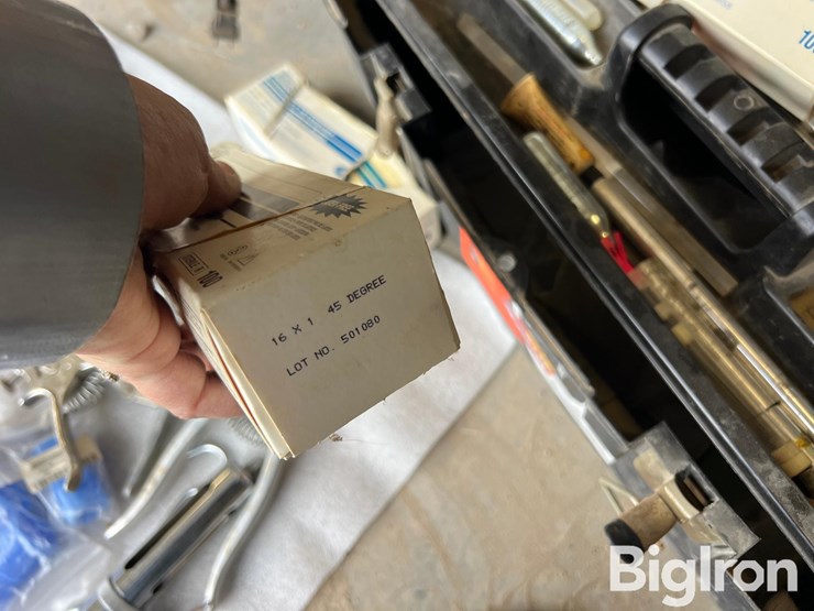 dart-gun-&-veterinary-supplies-image-13