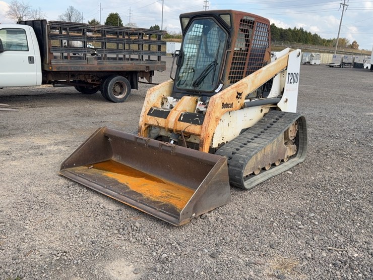 bobcat-t200-image-1