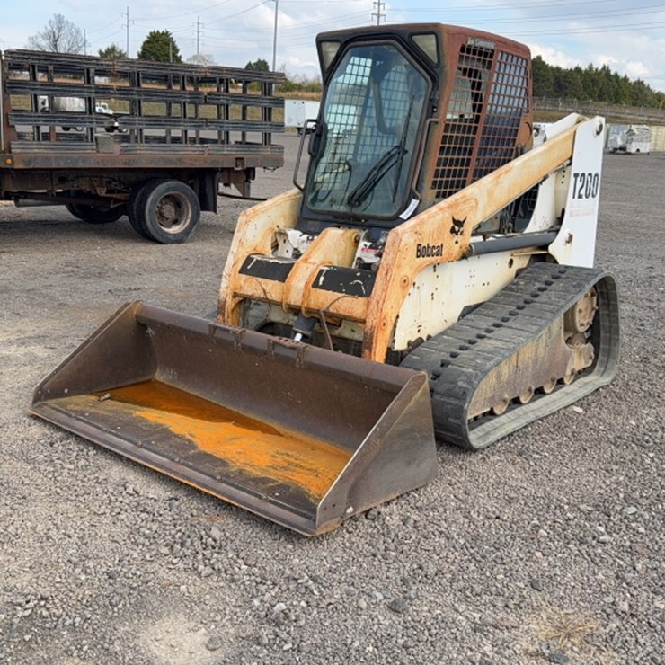 BOBCAT T200