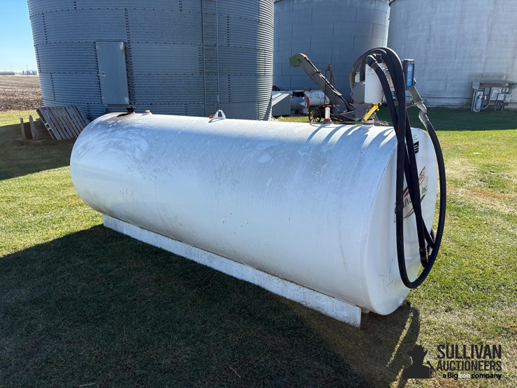 1,000-gal-fuel-tank-w/electric-pump-image-3