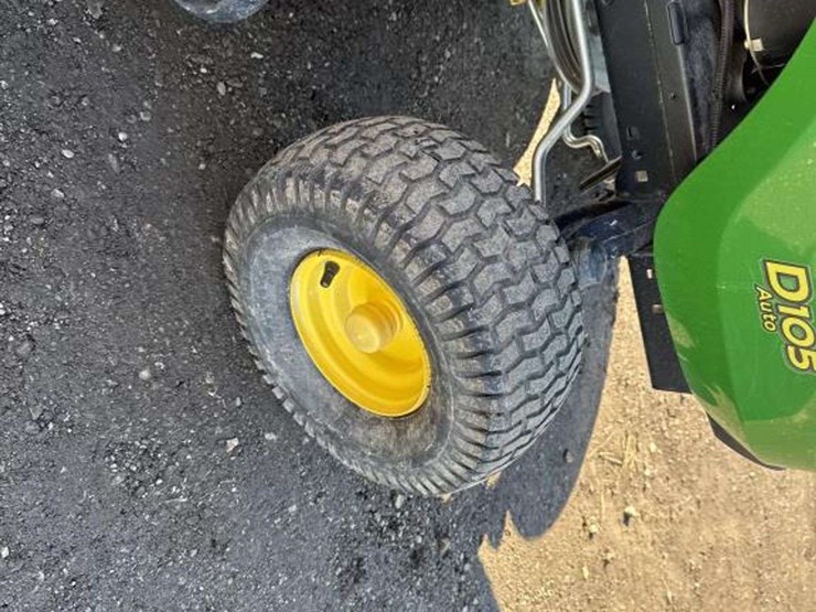 john-deere-d105-image-9