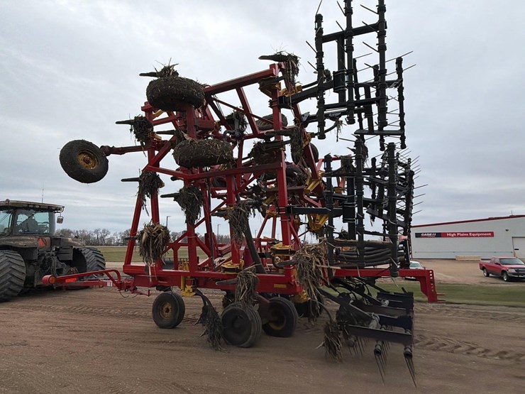 2014-bourgault-9400-image-3