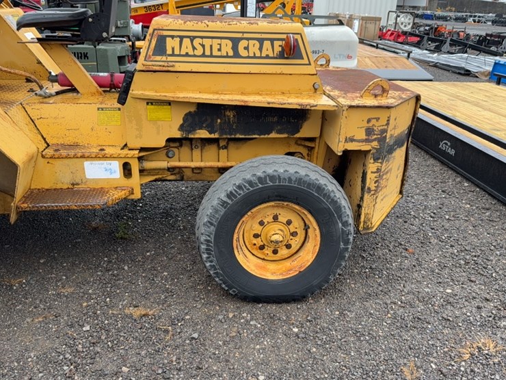 #2074-•-1990-master-craft-mc630-all-terrain-forklift-image-12