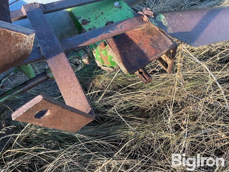 john-deere-8-image-10