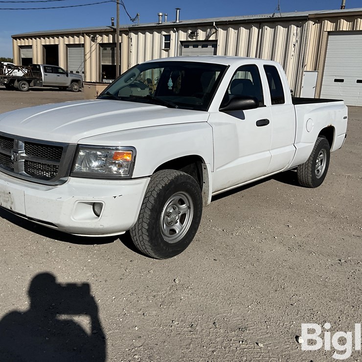 2010 DODGE DAKOTA