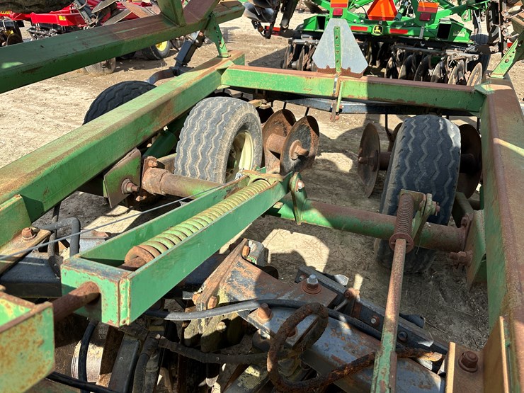 john-deere-635-image-36