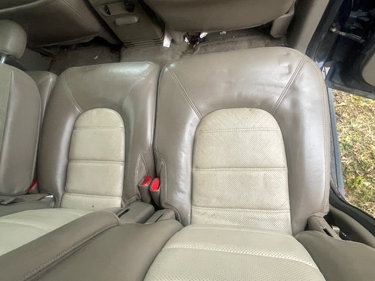 2004-ford-explorer-image-59