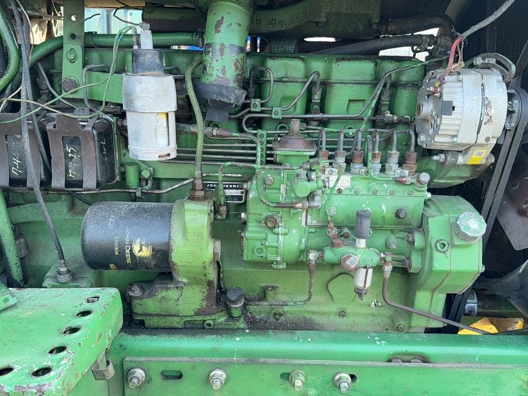 john-deere-4440-image-9