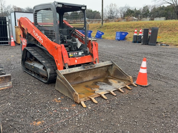kubota-svl65-2-image-3