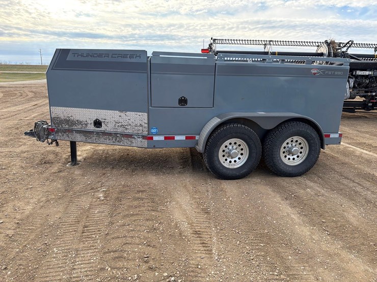 2020-thunder-creek-fuel-trailer-image-2