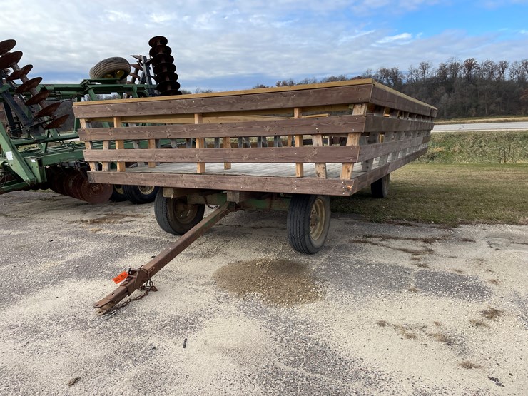 #1405-•-parade-wagon-image-1