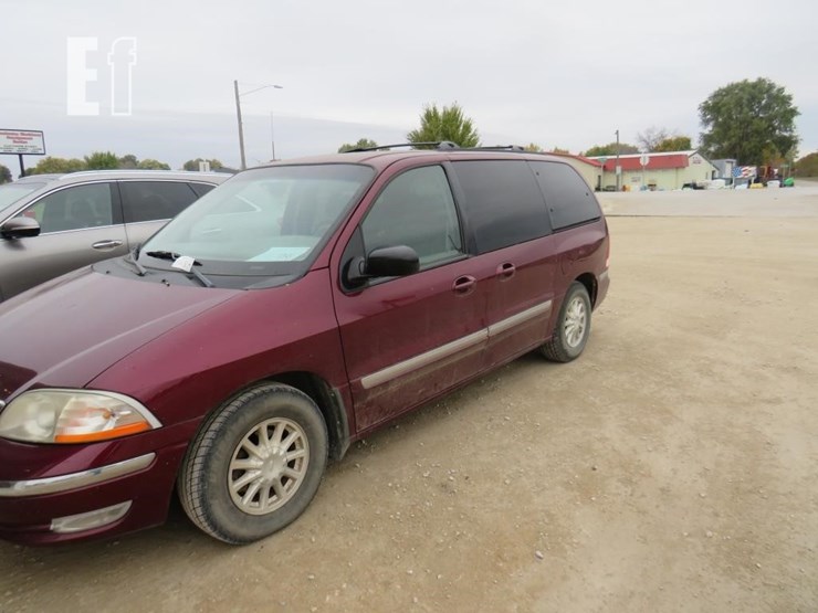 2000-ford-windstar-image-1