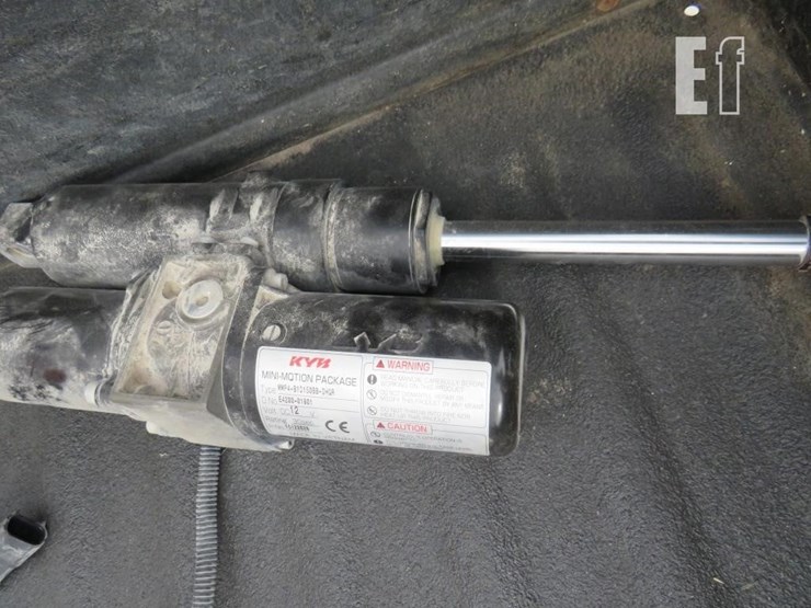 john-deere-gator-xuv-825i-image-7