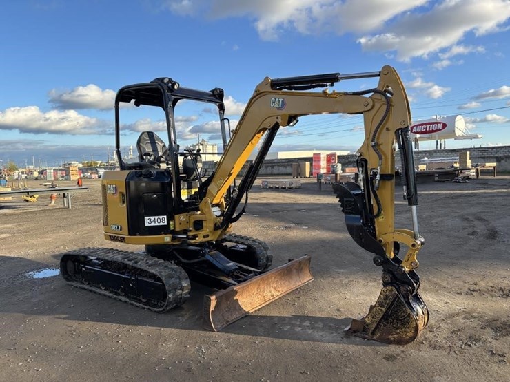 2021-caterpillar-302.7cr-image-2