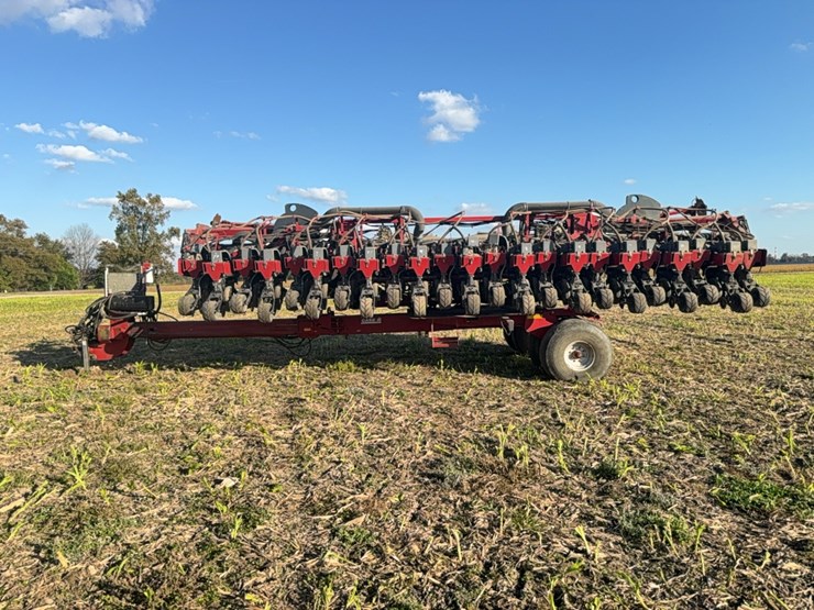 case-ih-1200-image-3