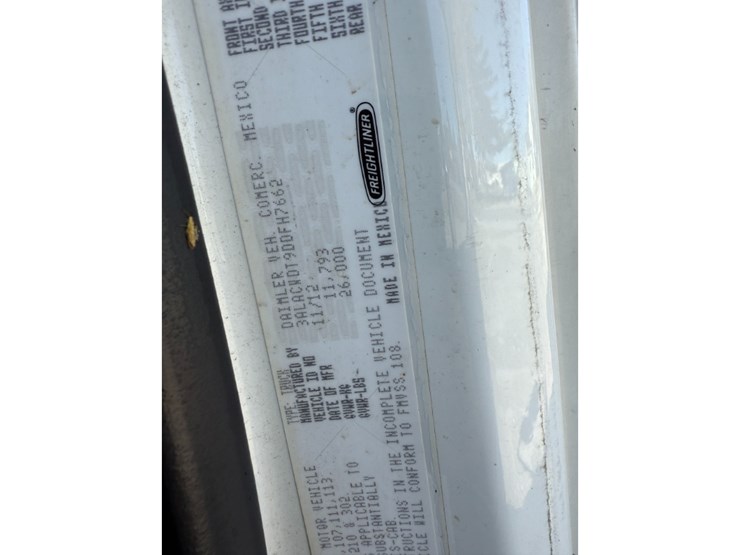 2013-freightliner-m2-box-truck-image-17