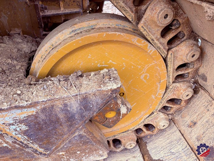 2019-caterpillar-d6t-xw-image-27