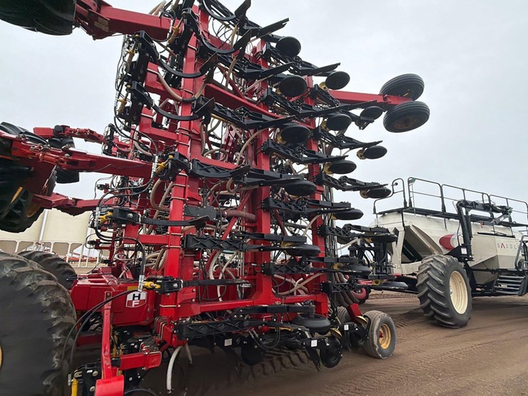 2016-bourgault-3320-66-image-16