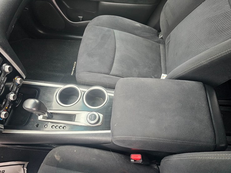 2013-nissan-pathfinder-image-37