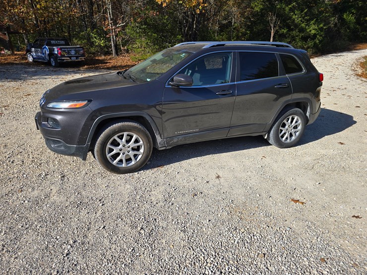 2016-jeep-cherokee-image-5